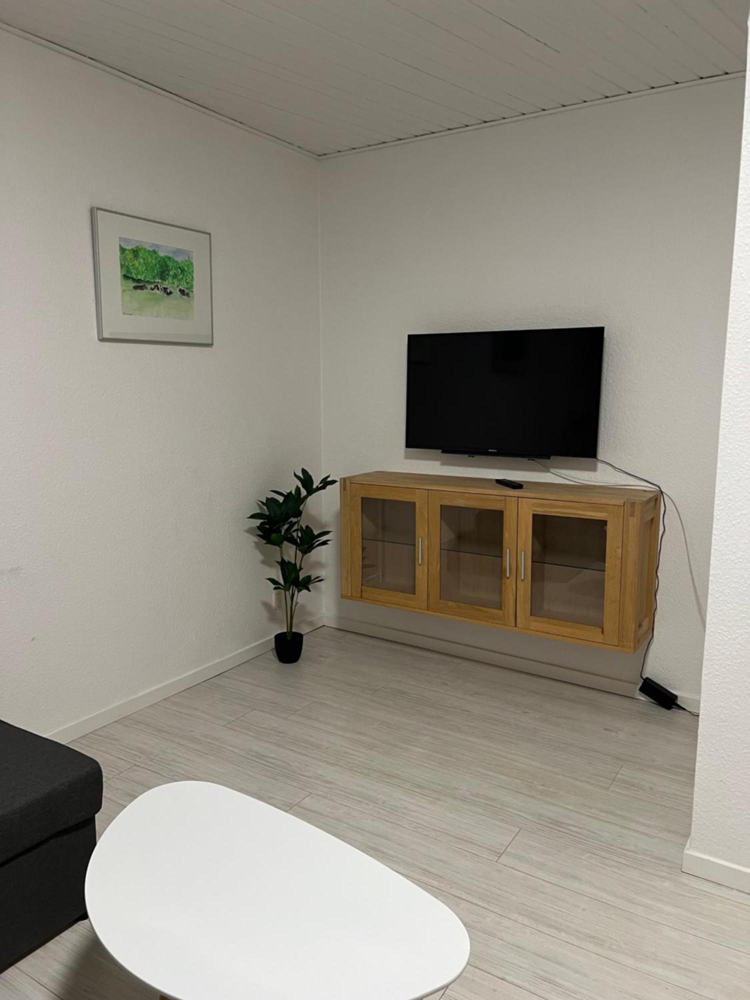 Apartment With Wifi, Close To City Center, Beach And Forrest أبينرا المظهر الخارجي الصورة